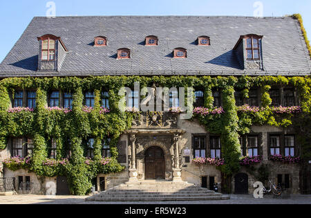 Il municipio sulla piazza del mercato, Quedlinburg, Harz, Sassonia-Anhalt, Germania, Europa Foto Stock