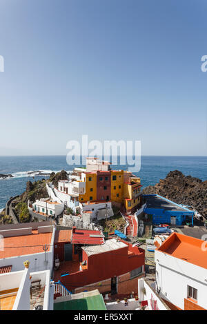 El pri, villaggio costiero con il porto di pesca, Oceano Atlantico, Tenerife, Isole Canarie, Spagna, Europa Foto Stock