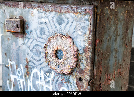 Nespot street art, sotto il Lazienki Park bridge, Varsavia, Polonia, Europa Foto Stock