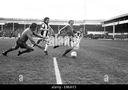 English League Division One corrispondono al The Hawthorns. West Bromwich Albion 2 v Middlesbrough 0. West Brom's Bryan Robson in azione. Il 9 dicembre 1978. Foto Stock