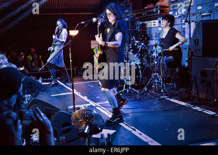 Manchester, Regno Unito. 27 Maggio, 2015. Tutti femmina US alt-rock band Babes in Toyland in concerto a Gorilla, Manchester. Credito: John Bentley/Alamy Live News Foto Stock