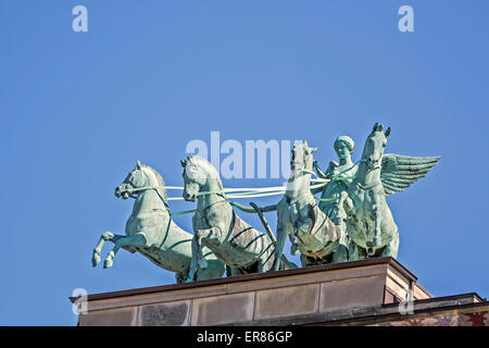 Angelo su quattro carrozza a cavalli Copenhagen DANIMARCA Foto Stock