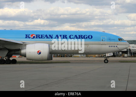 KOREAN AIR CARGO 777 Foto Stock