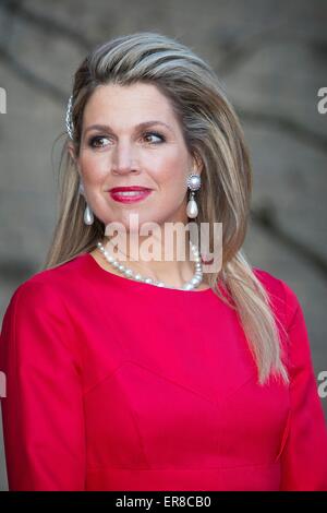 Ottawa, Canada. 28 Maggio, 2015. Regina Maxima del Paesi Bassi offrono un concerto di Holland Baroque Society al Governatore Generale Johnston presso il Museo di Storia di Ottawa in Canada, 28 maggio 2015. Il re e la Regina dei Paesi Bassi di portare una visita di stato dal 27 fino al 29 maggio a Canada. Credito: dpa picture alliance/Alamy Live News Foto Stock