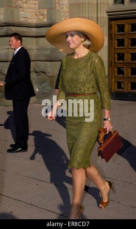 Ottawa, Canada. 28 Maggio, 2015. Sua Maestà la Regina Maxima visita al Museo della Natura 2 giorno di 3 giorni allo Stato visita da HM Willem-Alexander re e regina HM Maxima in Canada. Essi sono invitati dai loro Eccellenze David Johnston, Governatore generale del Canada e sua moglie Sharon Johnston Credito: dpa picture alliance/Alamy Live News Foto Stock