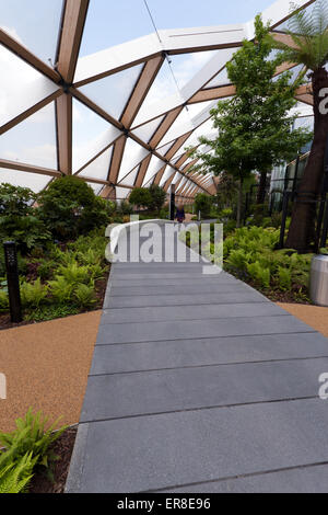 Aperto recentemente tropicale giardino sul tetto al Canary Wharf Crossrail Stazione, Docklands, Londra Foto Stock