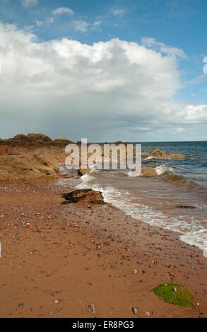 Spiaggia Rosemarkie dopo la tempesta di pioggia Foto Stock