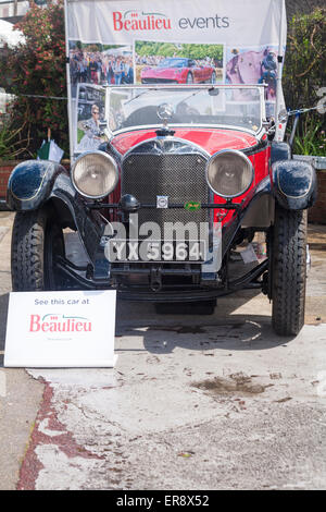 Bournemouth, Regno Unito 29 maggio 2015. Peter Ustinov Mercedes 36/220 auto sul display al Bournemouth ruote Festival. La vettura era una volta di proprietà di Peter Ustinov e Beaulieu museo recentemente restaurato e riportato alle sue condizioni originali. Solo 146 esempi di questo modello sono state fatte, ma erano di grande successo sulla pista Credito: Carolyn Jenkins/Alamy Live News Foto Stock