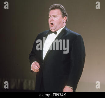 HARRY SECOMBE (1921-2001) Welsh cantante e attore comico circa 1980 Foto Stock