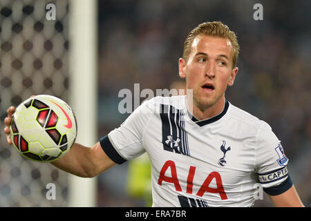 Sydney, Australia. Il 30 maggio 2015. Il calcio amichevole. Sydney FC versus Tottenham Hotspur FC. Spinge in avanti Harry Kane. Speroni ha vinto il gioco 1-0. Credito: Azione Sport Plus/Alamy Live News Foto Stock