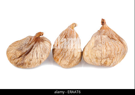 Fichi secchi su sfondo bianco Foto Stock