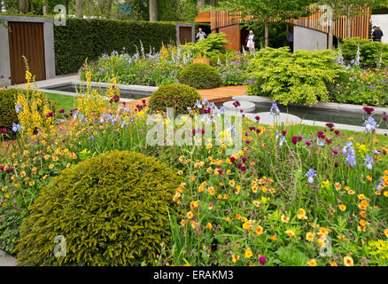 Homebase 'rifugio urbano' giardino, progettato da Adam Frost, medaglia d'oro della RHS Chelsea Flower Show 2015 Foto Stock