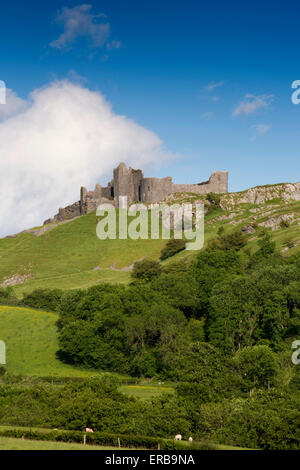 Il Galles, Carmarthenshire, Carmarthenshire, Trapp, Carreg Cennen, privatamente posseduto collina del castello Foto Stock