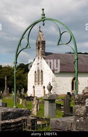 Il Galles, Carmarthenshire, Talley, la chiesa di San Michele Foto Stock