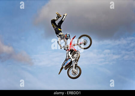 Il Bolddog Lings Freestyle Motocross Team Display a 2014 Grande Dorset fiera del vapore, Tarrant Hinton, Regno Unito. Foto Stock