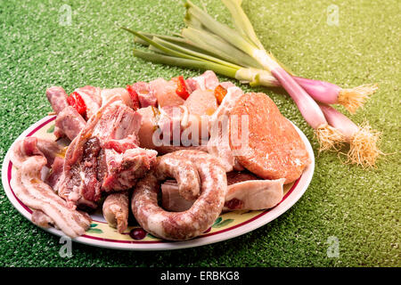 Carne cruda pronto per essere grigliate Foto Stock