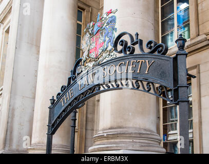 Ingresso della Law Society of England and Wales uffici in Chancery Lane, Londra. Foto Stock