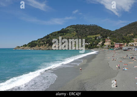 Vista sul mare di Bonassola e la riviera di levante, Liguria Foto Stock