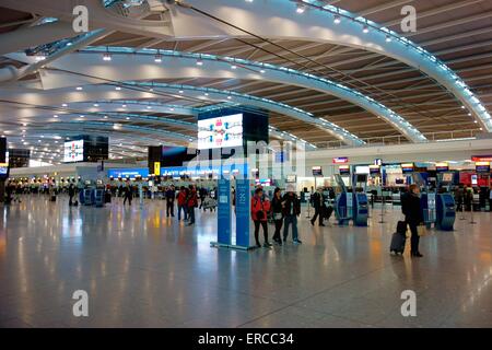 Heathrow Terminal 5 British Airways checkin Foto Stock