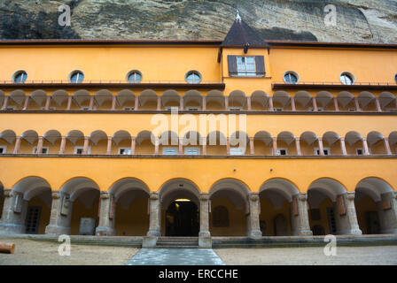 Salzburger Spielzeugmuseum, Museo del giocattolo, Burgerspital, Altstadt, città vecchia, Salisburgo, Austria Foto Stock