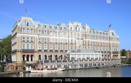 InterContinental Amstel Amsterdam Hotel o Amstel Hotel, un hotel a cinque stelle a Amsterdam, Paesi Bassi, sul fiume Amstel Foto Stock