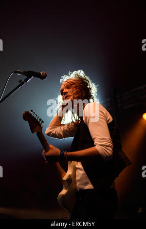 Ted Zed Wychwood Music Festival 2015 in Cheltenham Gloucestershire Inghilterra Band cantante Rock Foto Stock