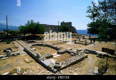 Grecia, Isole del Mar Egeo nordorientale, isola di Samo, Pitagorion, castello, basilica paleocristiana Foto Stock