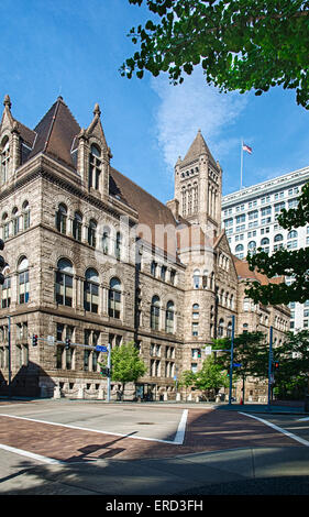 Una vista di Allegheny County Courthouse, centro di Pittsburgh, in Pennsylvania. Foto Stock