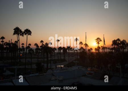 Tramonto sulla spiaggia di Venezia in LA Foto Stock