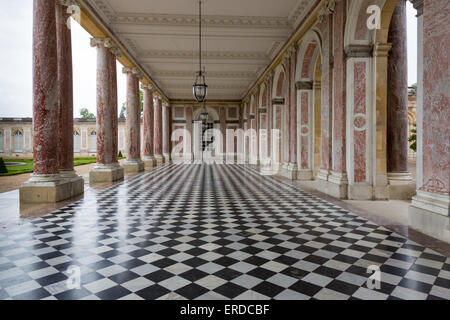 Il peristilio della Grand Trianon al Chateau de Versailles, Francia Foto Stock