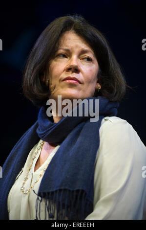 Pippa Harris produttore 'chiamare la levatrice' la discussione sul palco a Hay Festival 2015 Foto Stock