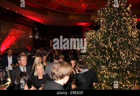 Festa di Natale carità evento a Vier Jahreszeiten Kempinski Hotel a Monaco di Baviera con: atmosfera dove: Monaco di Baviera, Germania Quando: 27 Nov 2014 Credit: ATP/WENN.com Foto Stock