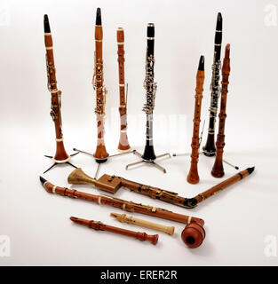 Collezione di barocco e classico periodo strumenti a fiato in legno. Basset, avvisatore acustico, basset clarinetto, periodo clarinetti, chalumeau, Foto Stock