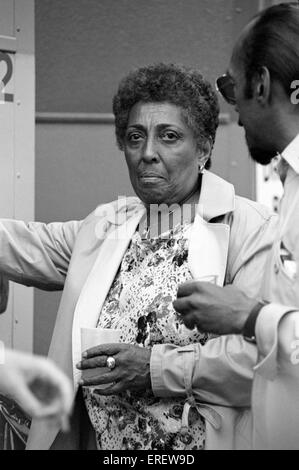 American jazz cantante Carmen McRae, dietro le quinte Capital Radio Jazz Festival di Knebworth, Inghilterra, luglio 1982. 8 Aprile 1920 Foto Stock