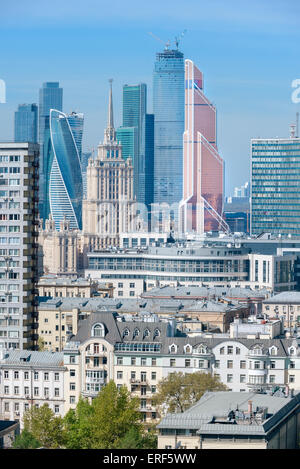 Vista dei grattacieli della città di Mosca con nuovo Arbat Foto Stock