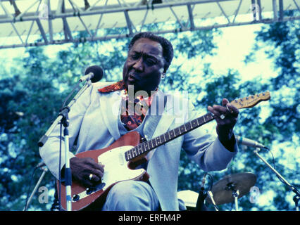 Le acque fangose - Ritratto dell'Americano chitarrista blues effettuando al 1981 Capital Radio Jazz Festival di Knebworth. 4 Aprile 1915 - 30 aprile 1983. Nome reale McKinley Morganfield. Padre di Chicago Blues. Foto Stock