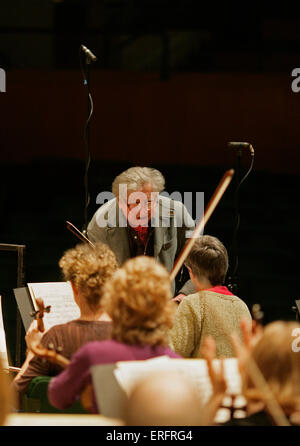 Henri Dutilleux - compositore francese, B. 22 gennaio1916. Ritratto preso durante il Cardiff alla scoperta di Dutilleux Festival 2008 all'Hilton Hotel, Cardiff Foto Stock