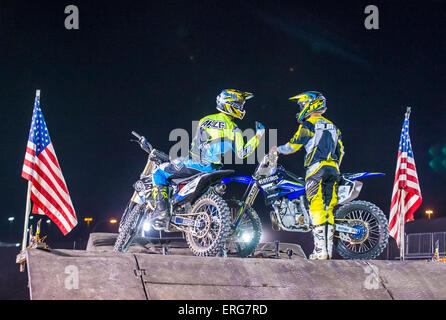 Unidentified rider dando motocross fmx dimostrazione come parte del Helldorado giorni rodeo in Las Vegas Foto Stock