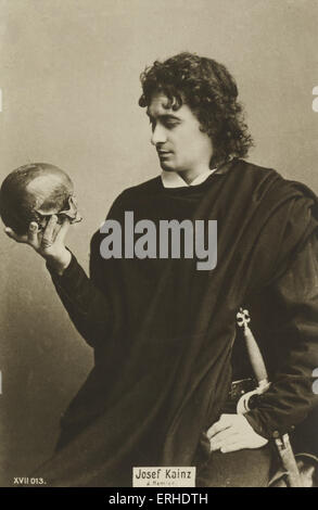 KAINZ, Josef - attore austriaco nel ruolo dell'Hamlet di Shakespeare dalla scena graveside "essere o non essere.." (1858-1910) Foto Stock