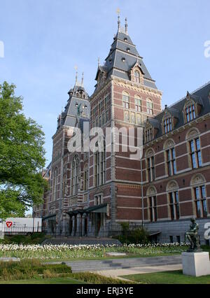 Facciata nord del tardo XIX secolo Rijksmuseum edificio, progettato da Pierre Cuypers. Amsterdam, Paesi Bassi, Stadhouderskade Foto Stock