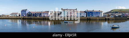 Panorama del Porto di Aberaeron, Ceredigion, Galles Foto Stock