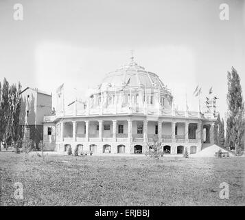 Antique c1900 fotografia, il primo palazzo di sale (1899-1910), Salt Lake City, Utah. L'originale e storico palazzo del sale è stato costruito nel 1899 sotto la direzione di Richard K.A. Kletting, architetto e di proprietà di John Franklin Heath. Essa sorgeva su 900 Sud, tra la strada statale e la strada principale di Salt Lake City. L'originale Palazzo del sale contenuto di una sala da ballo, teatro e pista da corsa. Fu distrutto da un incendio il 29 agosto 1910 ed è stato sostituito dalla maestosa hall. Foto Stock