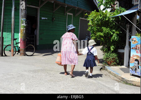 Garifuna persone in Livingston, Isabal Dipartimento in Guatemala. Foto Stock