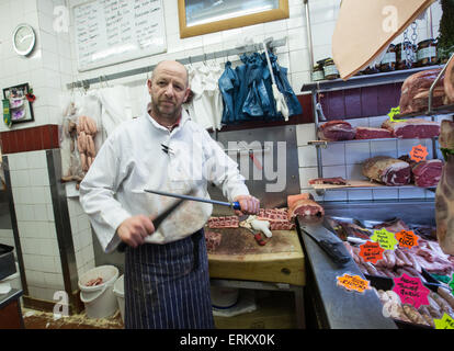 Classico macellaio tradizionale negozio di vendita di qualità di carne fresca in centro a Londra Foto Stock