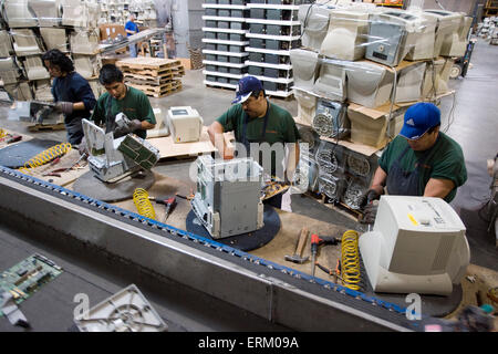 CRT Monitex il riciclaggio e il riutilizzo di impianto, Grand Prairie in Texas. Foto Stock