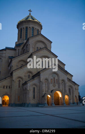 Nuova Cattedrale in stile georgiano Tsminda Sameba, Tbilisi, Georgia. Foto Stock