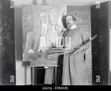 Antique 12/6/1928 la fotografia del pittore inglese Augustus John vernici governatore del Massachusetts Alvan ciuffi Fuller. Augustus Edwin John (1878-1961) era un pittore gallese, disegnatore e incisore. Per un breve periodo di tempo intorno al 1910, fu un importante esponente del Post-Impressionism nel Regno Unito. Foto Stock