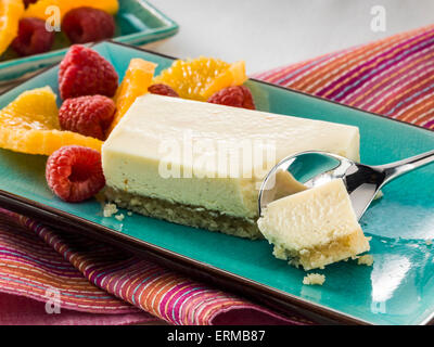 Il cioccolato bianco cheesecake Foto Stock