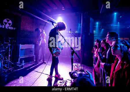 Detroit, Michigan, Stati Uniti d'America. Il 4 giugno, 2014. JAMES BAGSHAW di templi esegue presso lo shelter in Detroit, MI il 4 giugno 2015 © Marc Nader/ZUMA filo/Alamy Live News Foto Stock