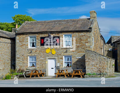 Il Pub Red Lion in Langthwaite, Arkengarthdale, Yorkshire Dales National Park, North Yorkshire, Inghilterra, Regno Unito Foto Stock